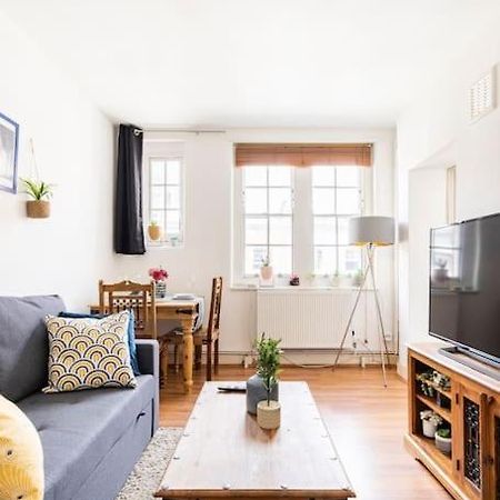 Cozy Apt In Central Лондон Экстерьер фото