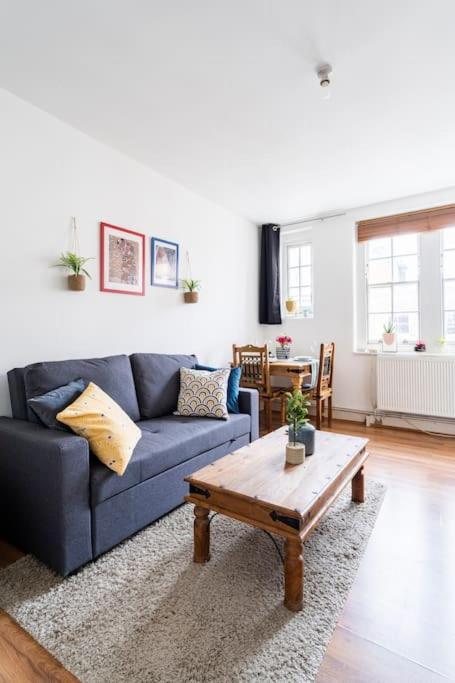 Cozy Apt In Central Лондон Экстерьер фото
